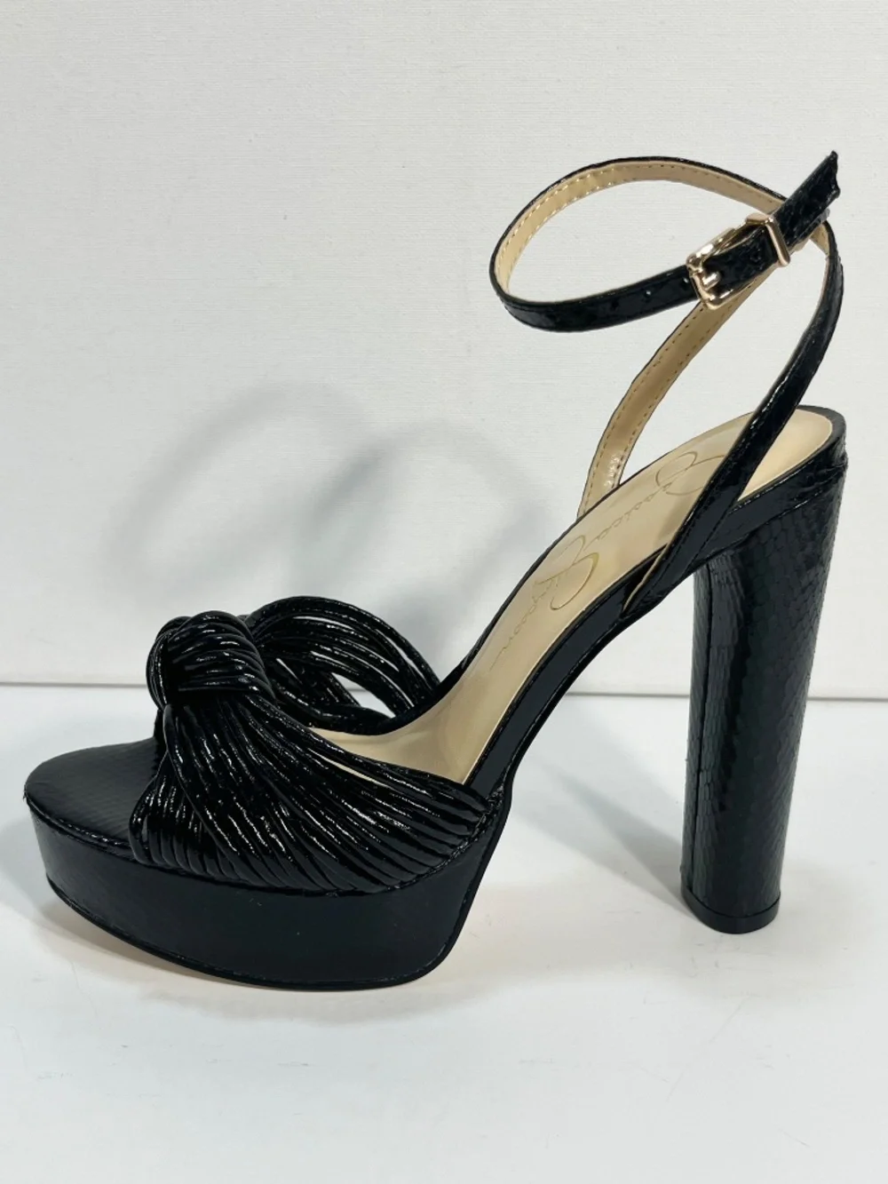 New in Box Jessica Simpson Black Platform Heels Size 6